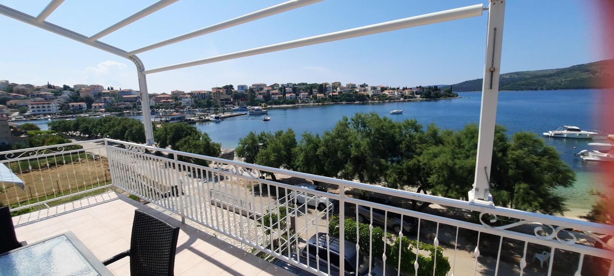 Apartments Ana Bilota Seget Vranjica Eksteriør billede